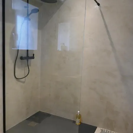 La Grange, Le Hameau Des Volcans - Deconnexion Face A La Vue 別荘