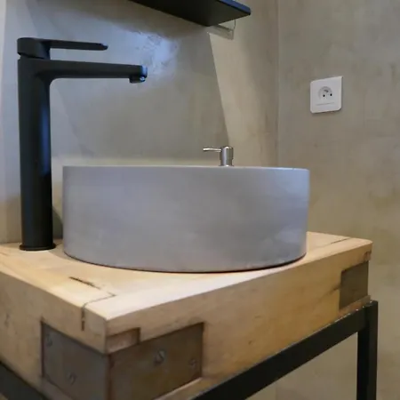 別荘 La Grange, Le Hameau Des Volcans - Deconnexion Face A La Vue