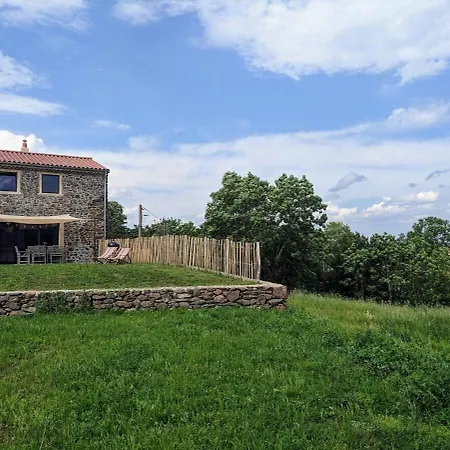Grange Renovee - Calme Et Vue Sur Les Volcans Holiday home *
