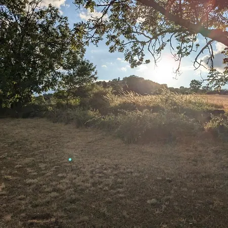 Holiday home Grange Renovee - Calme Et Vue Sur Les Volcans Saint-Just-pres-Brioude
